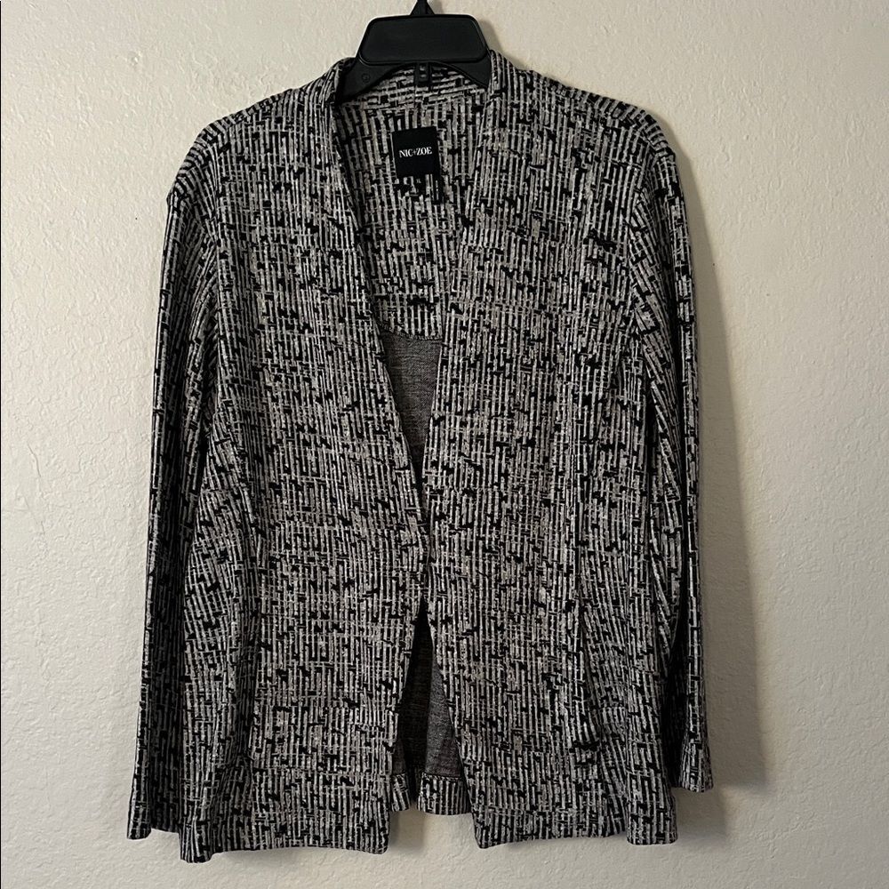 Like New! Nic + Zoe Black and White Cardigan Blazer Jacket in Size XL